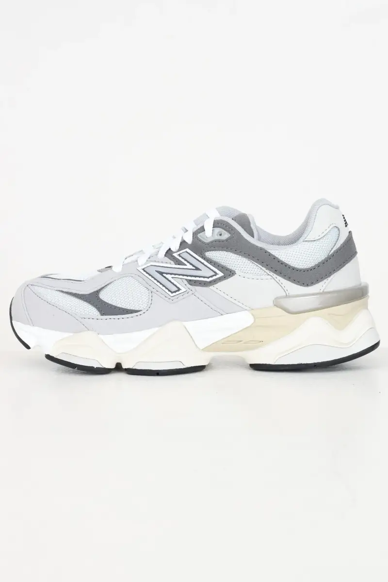 New Balance Sneakers 9060 grigie da donna