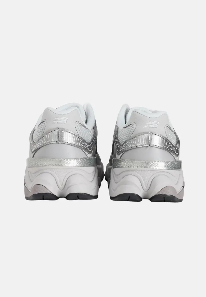 Sneakers 9060 Lace argento per uomo e donna miniatura 2