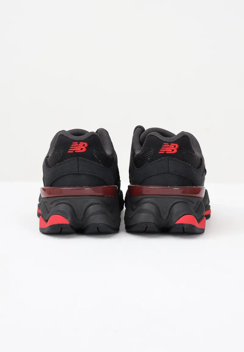 Sneakers 9060 Lace nere e rosse per bambino e bambina miniatura 2