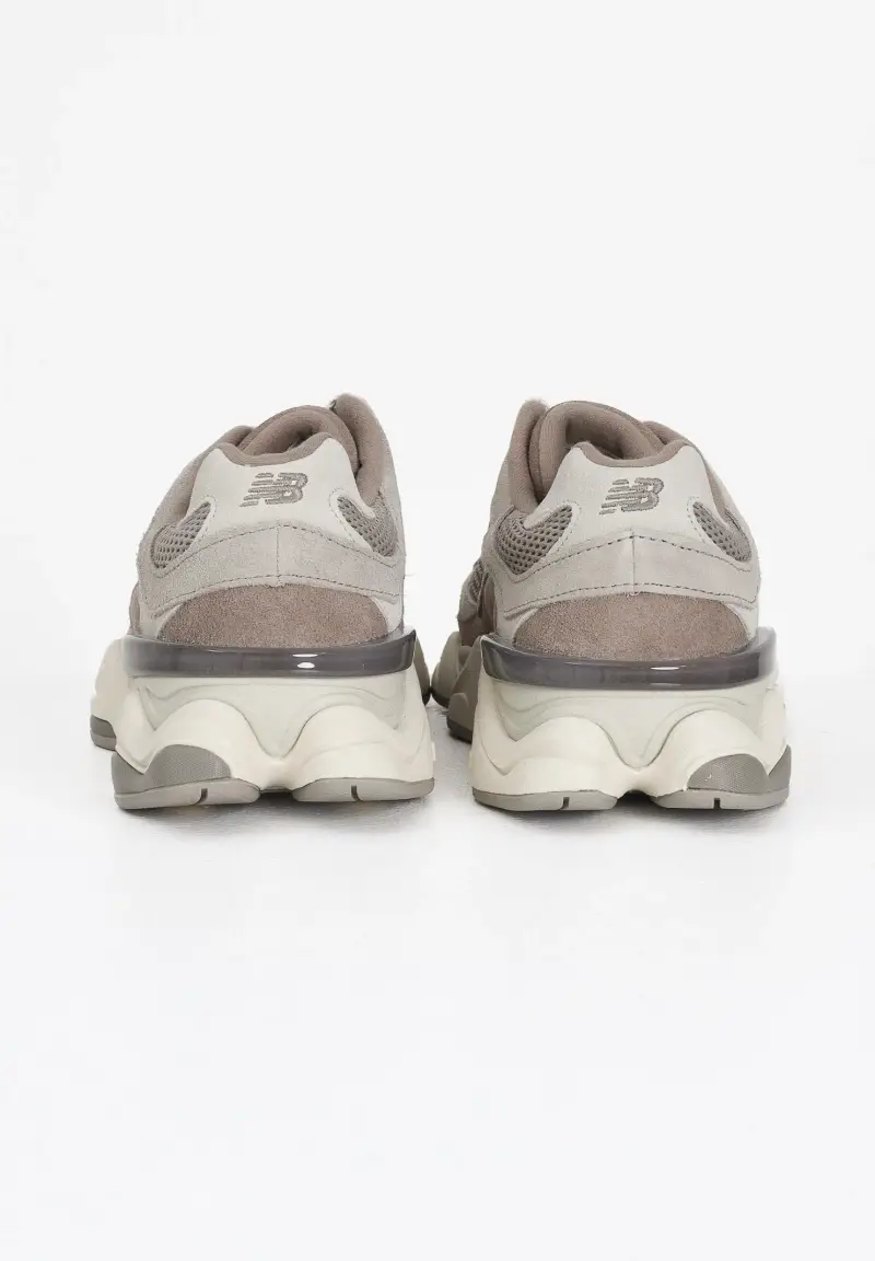 Sneakers 9060 marroni da uomo miniatura 2