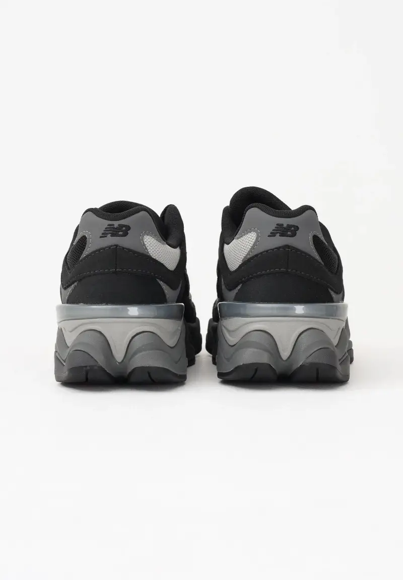 Sneakers 9060 nere per uomo e donna miniatura 2