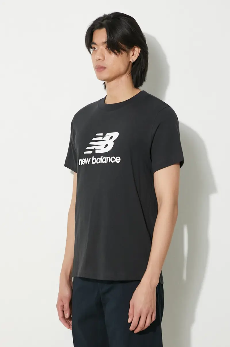 New Balance T-shirt Uomo Nero 2253497