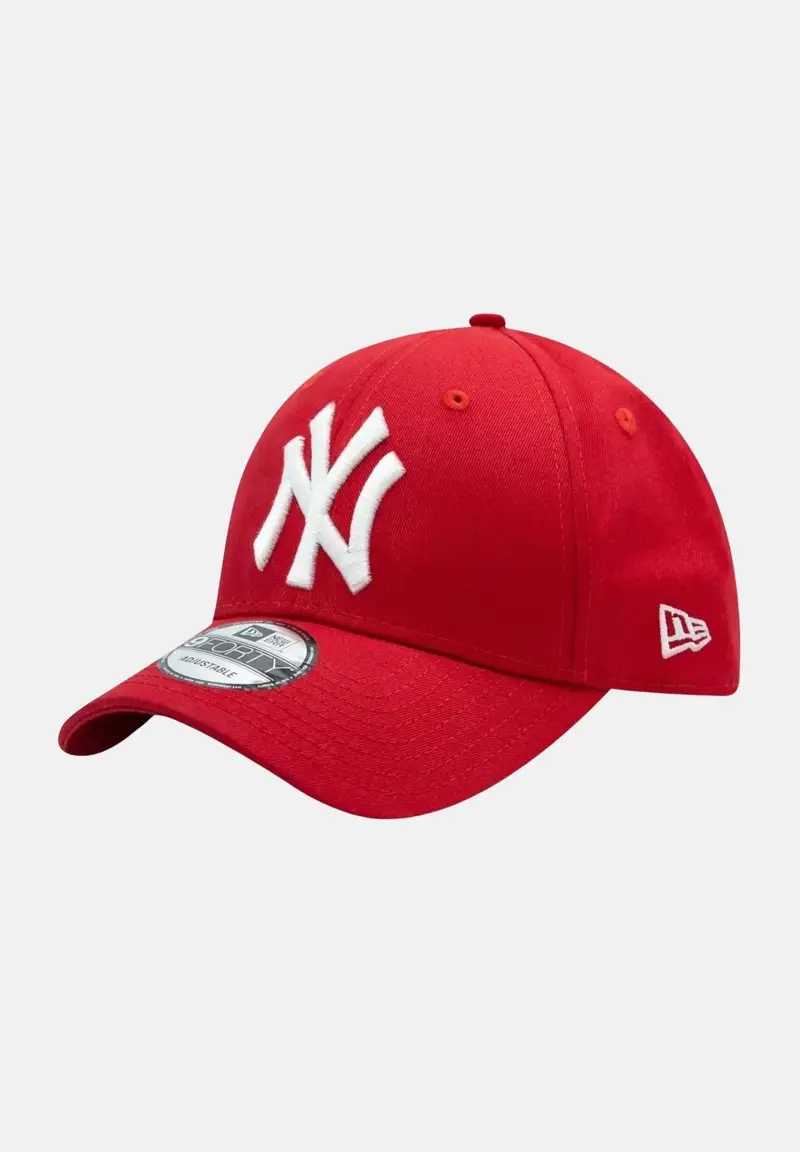 NEW ERA Cappello con visiera 9TWENTY New York Yankees League Essential rosso per uomo e donna