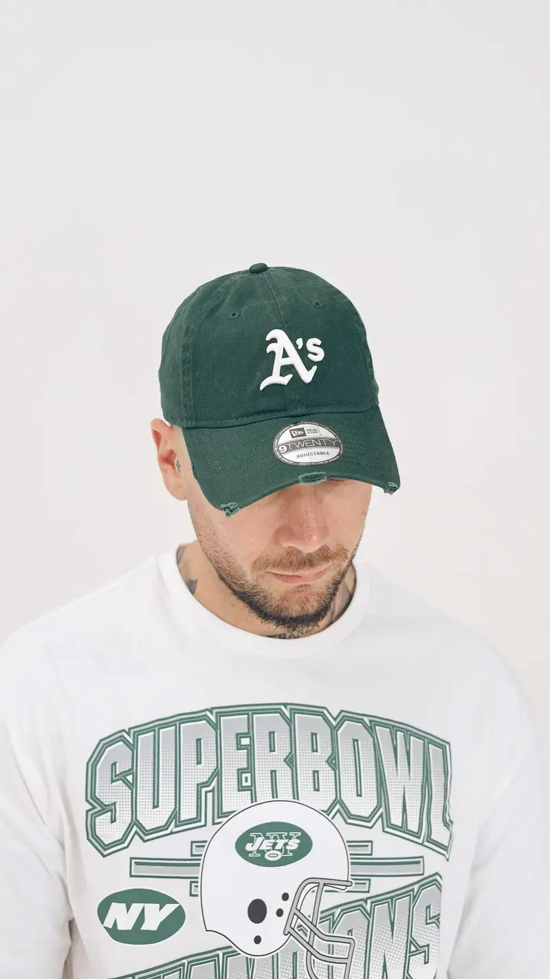 NEW ERA Cappello con visiera 9TWENTY Oakland Athletics Distressed verde per uomo e donna miniatura 2