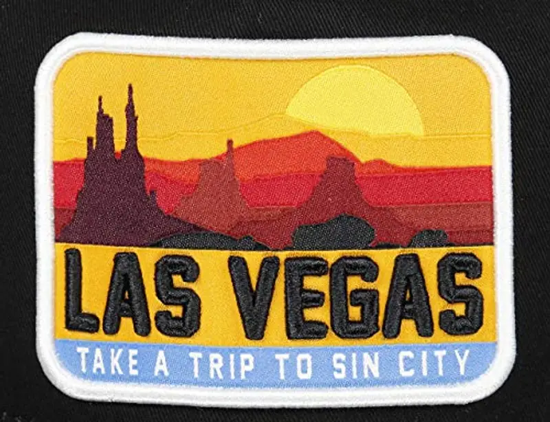 New Era Las Vegas Distressed A-Frame Adjustable Trucker Cap - One-Size miniatura 3