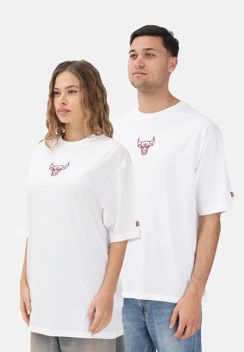 T-shirt a manica corta Oversized Chicago Bulls NBA League Essential bianca per uomo e donna