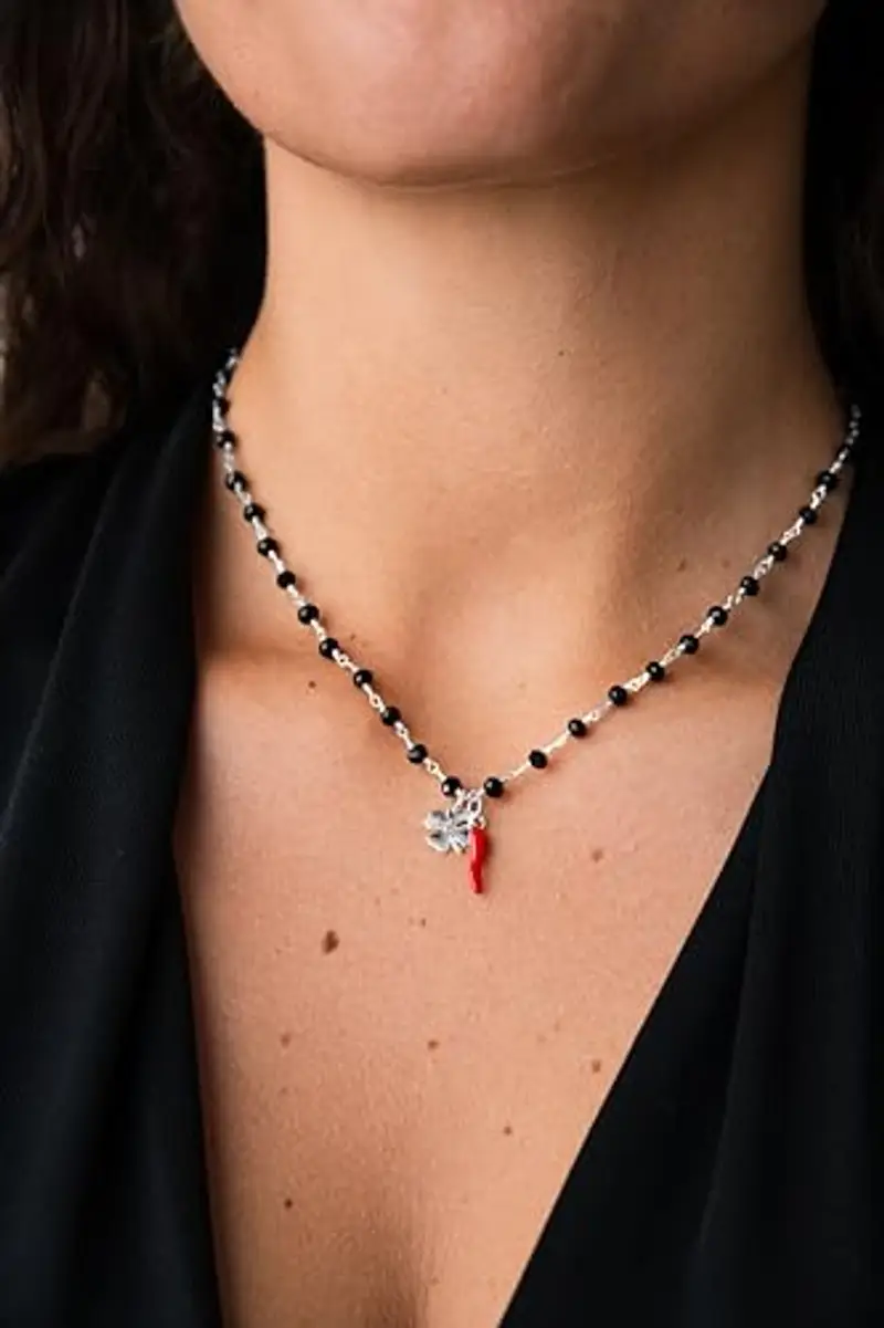 NICANDRA Collana Girocollo Donna con Cornetto Portafortuna e Quadrifoglio - Collana Rosario in Acciaio Inossidabile Regolabile da 40 a 48 cm - Portafortuna da Regalare miniatura 2