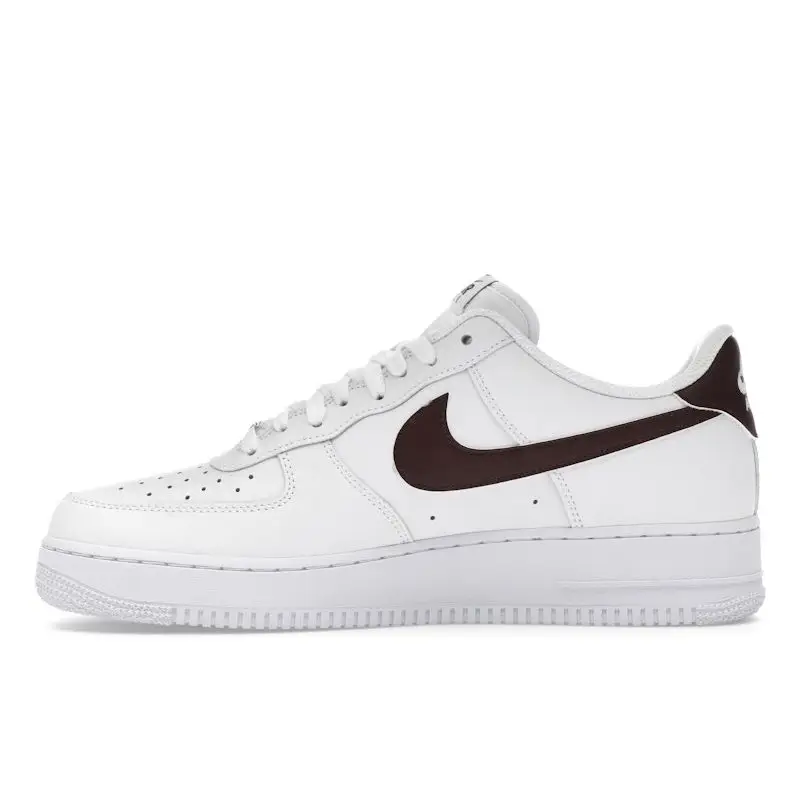 Air Force 1 07 Bianco Burgundy Crush Sneakers da Uomo FJ4146-112 42 5 miniatura 3