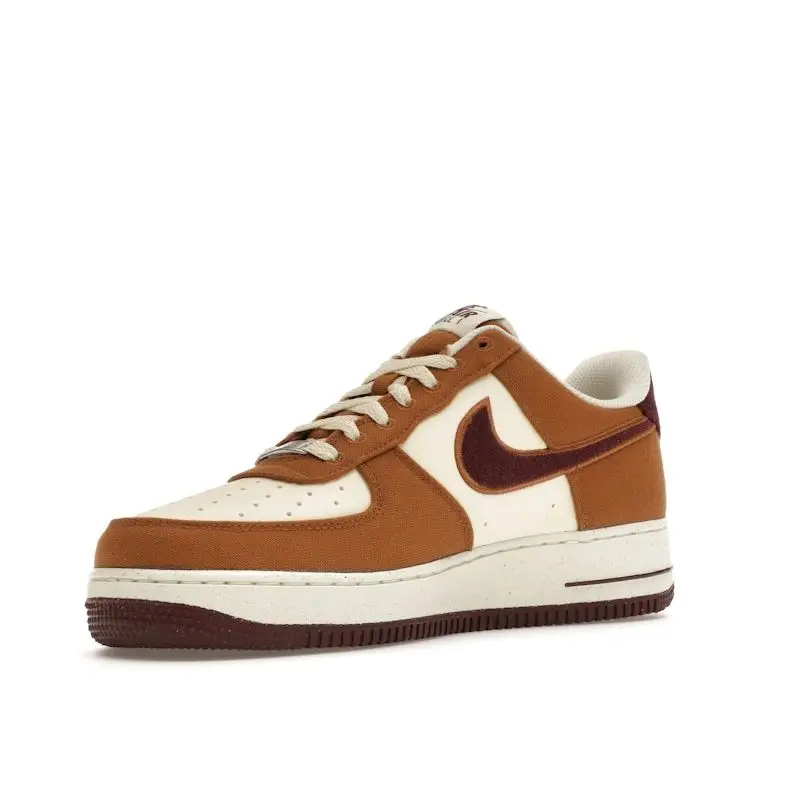 Air Force 1 07 LV8 Notebook Doodle Pack - Light British Tan Uomo Sneakers Marrone Latte di Cocco Gomma Marrone Scuro FQ8713-200 42 5 miniatura 2