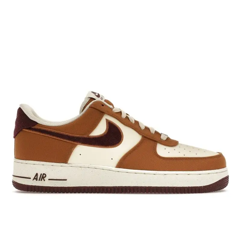 Air Force 1 07 LV8 Notebook Doodle Pack - Light British Tan Uomo Sneakers Marrone Latte di Cocco Gomma Marrone Scuro FQ8713-200 44 5