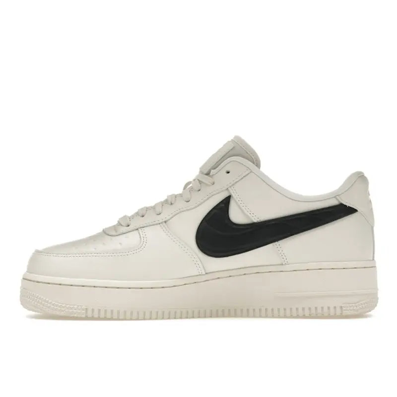 Air Force 1 07 Phantom Swoosh Trapuntato Sneakers da Donna Bianco Nero FV1182-001 44.5 miniatura 2
