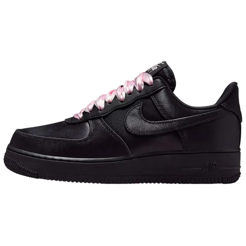 Air Force 1 Low Nere in Raso Scarpe da Ginnastica da Donna IH2034-010 41