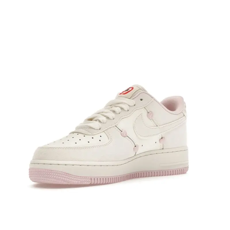 Air Force 1 Low Valentines Day 2025 Women Sneakers Cream Sail Pink-Foam HV5992-111 42 miniatura 2