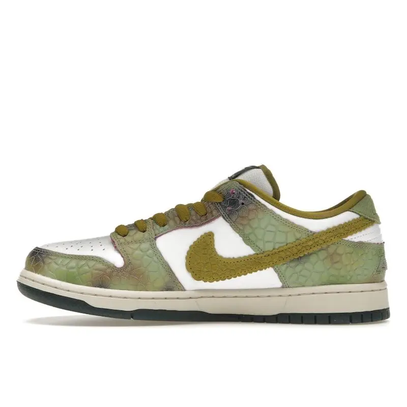 Alexis Sablone x Nike Dunk Low SB Camaleonte Sneakers da Uomo Verde Verde Petrolio Muschio del Deserto HJ3386-300 44 5 miniatura 2