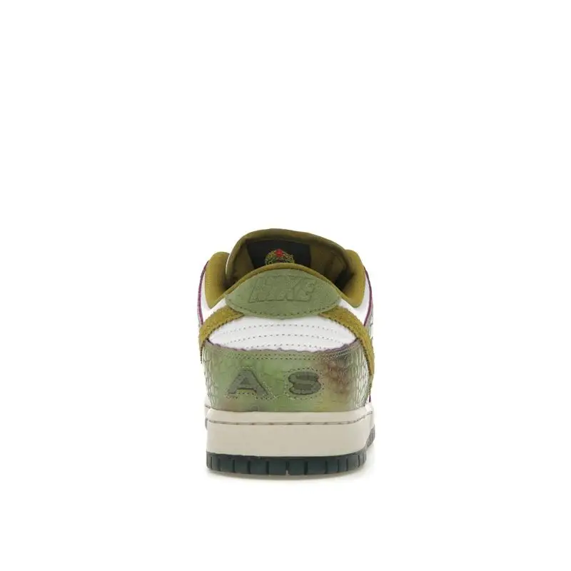 Alexis Sablone x Nike Dunk Low SB Camaleonte Sneakers da Uomo Verde Verde Petrolio Muschio del Deserto HJ3386-300 45 miniatura 3