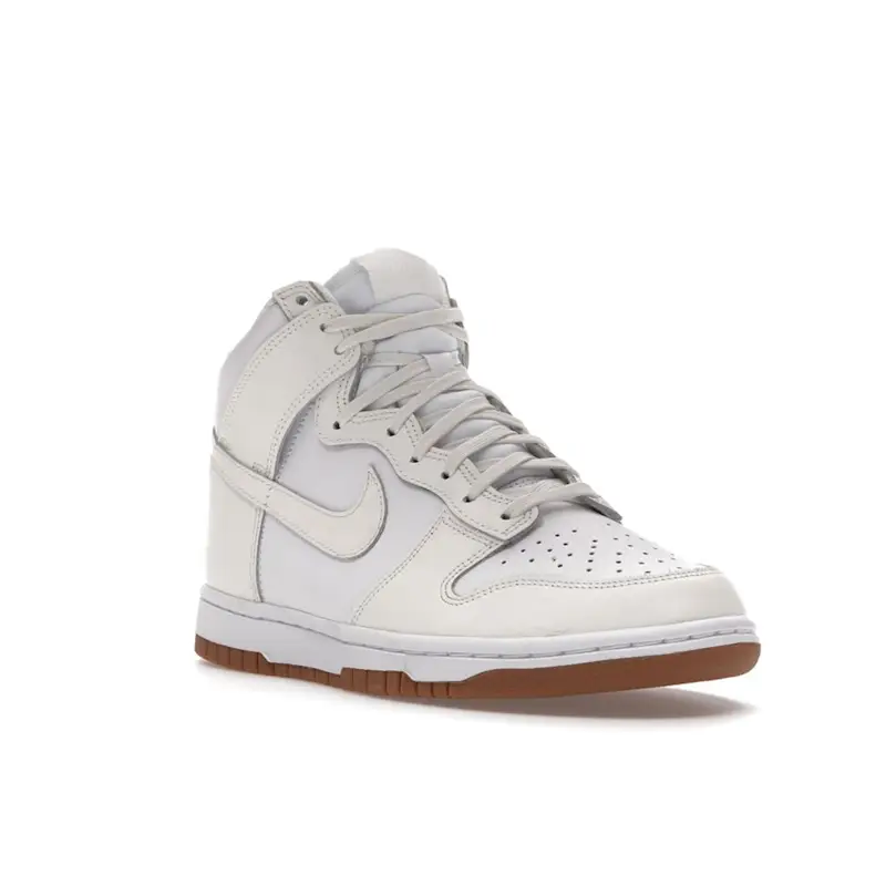 Dunk High Sail Gum Sneakers da Donna Bianco Gomma-Marrone Medio DD1869-109 35 5 miniatura 2