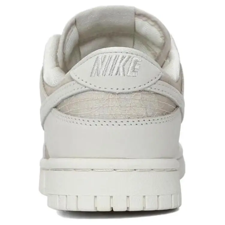 Dunk Low Lace Pack - Soft Pearl Sneakers da Donna Crema Marrone Chiaro-Orewood-Marrone Latte di Cocco HJ5870-100 38 5 miniatura 5