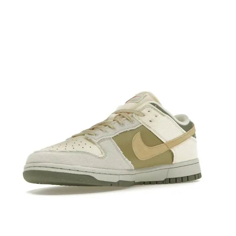 Dunk Low Light Bone Dark Stucco Sneakers da Donna Crema Latte di Cocco Sesamo FZ4341-100 36 miniatura 4