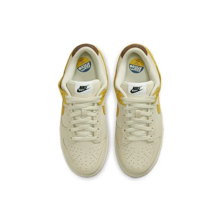 Dunk Low LX Banana Sneakers da Donna Crema Latte di Cocco Giallo Zolfo Vivace DR5487-100 36 5 miniatura 4
