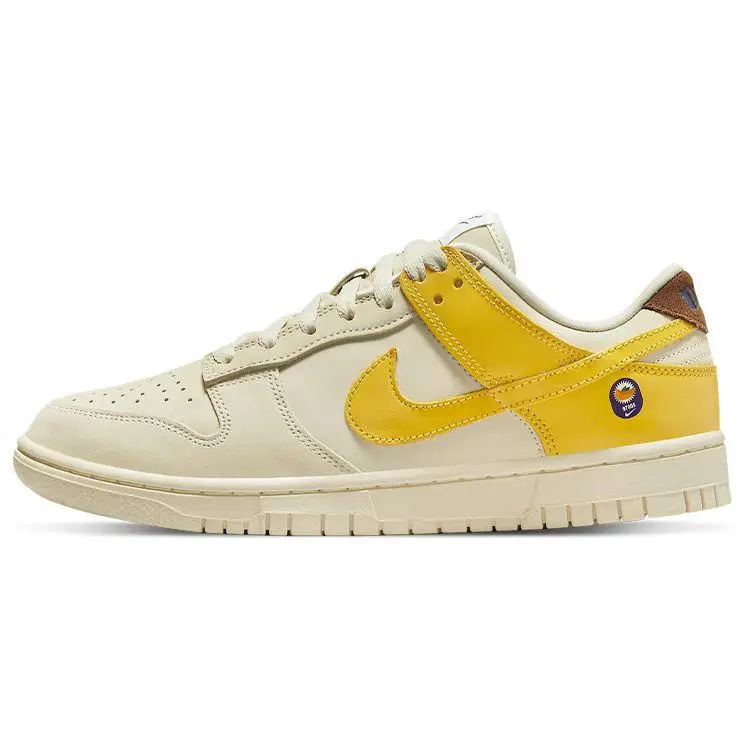 Dunk Low LX Banana Sneakers da Donna Crema Latte di Cocco Giallo Zolfo Vivace DR5487-100 42