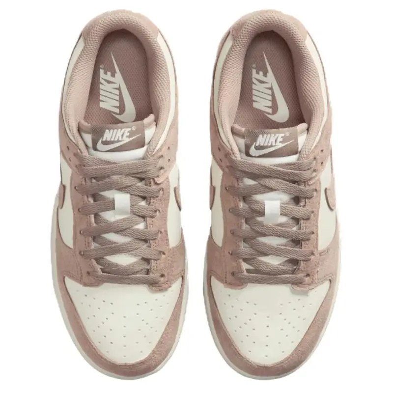 Dunk Low Malt Mini Swoosh Sneakers da Donna Marrone Vela Oro Metallizzato IB4417-105 36 5 miniatura 4