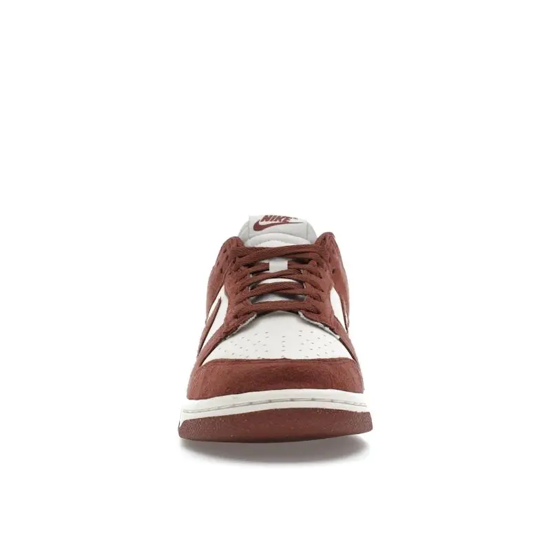 Dunk Low Next Nature Rosso Seppia Sneakers da Donna Marrone Phantom Vela HJ7673-001 35 5 miniatura 5