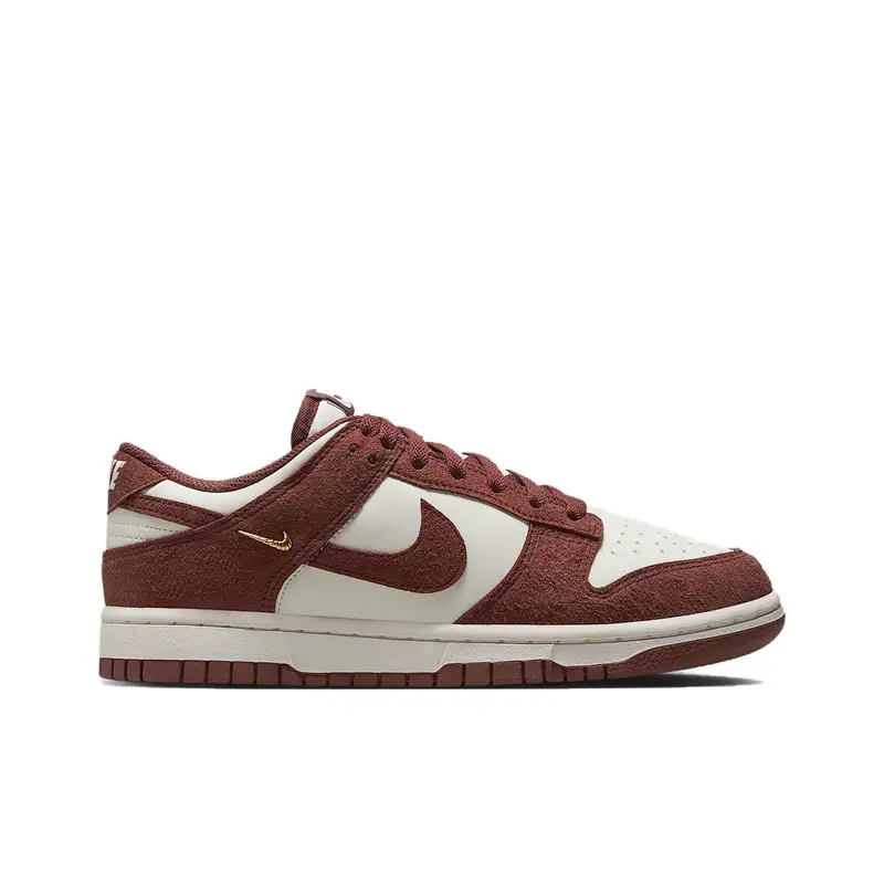 Dunk Low Sail Red Sepia Sneakers da Donna Oro Metallizzato IB4417-104 36 miniatura 5