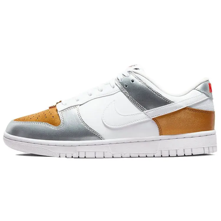 Dunk Low SE Argento Oro Metallizzato Sneakers da Donna Bianco Metallizzato-Oro Metallizzato-Argento DH4403-700 36