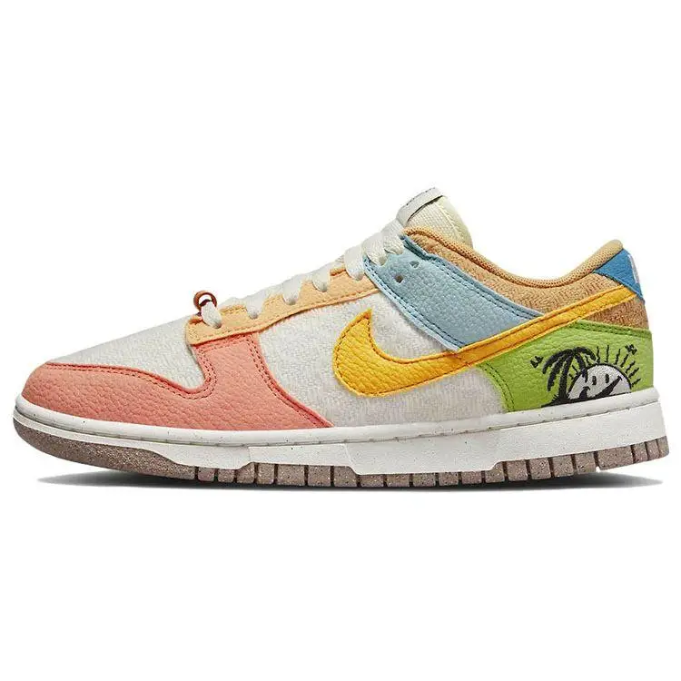 Dunk Low SE Sun Club Sneakers da Donna Bianco Vela Radice di Garanza Chiaro DQ0265-100 40