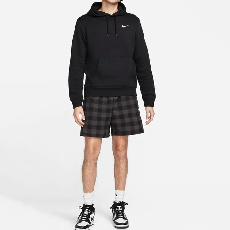 Nike Maglia con cappuccio in pile confortevole da uomo nero e bianco miniatura 2