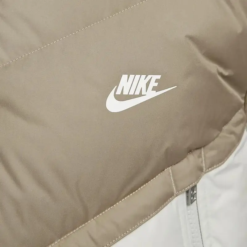 Giacca a vento con cappuccio e zip Nike Sportswear Storm-FIT Windrunner Calda Maniche Lunghe Piumino Uomo Giacca Cachi DV1132-247 XL miniatura 2