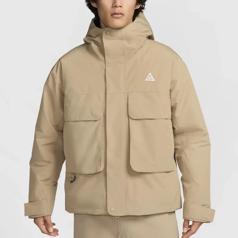 Giacca da lavoro con cappuccio e zip Nike ACG Storm-FIT PrimaLoft con logo Skull Peak per attività all aperto, casual, sportiva, da uomo, kaki FV8682-247 3XL miniatura 2