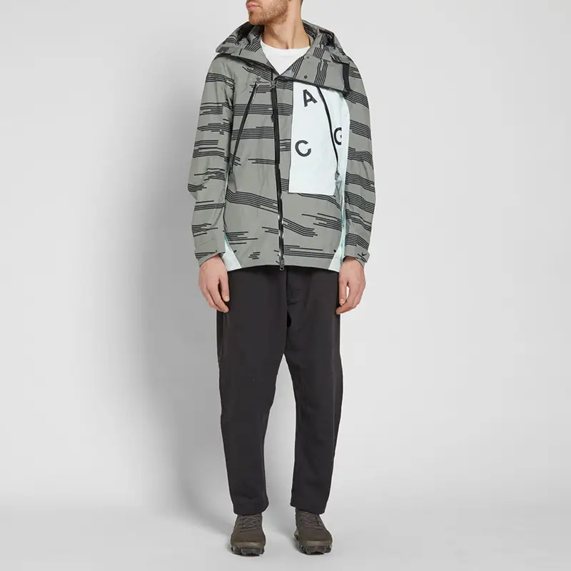 Giacca Nike ACG Alpine con Stampa Integrale Giacca Casual con Cappuccio a Maniche Lunghe Giacca da Uomo Nera 924075-004 M miniatura 3