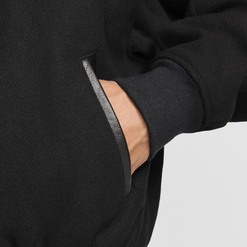 Giacca Nike Solo Lana Collo Varsity Comoda Moda Manica Lunga Uomo giacche Nero Bianco FZ1168-010 M miniatura 4