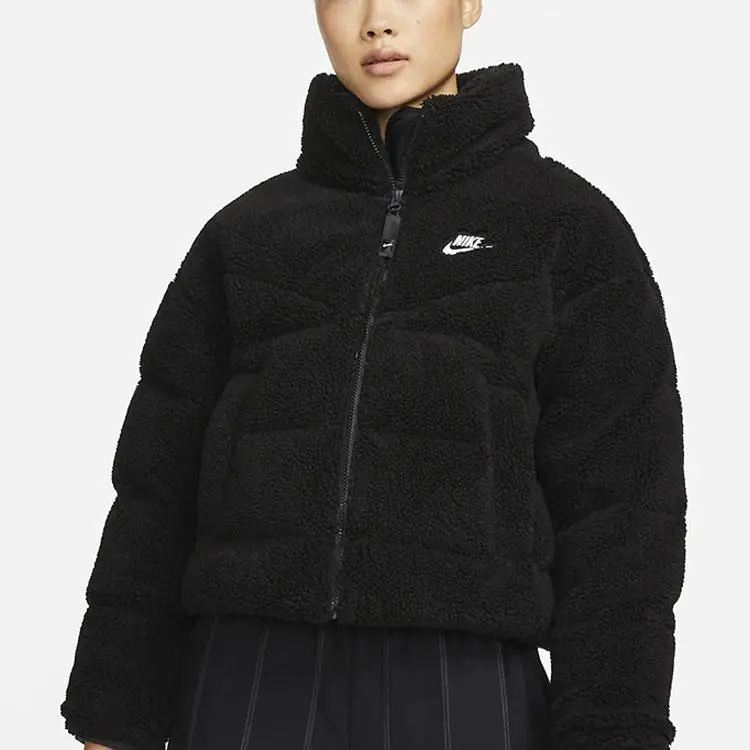Giacca Sportiva Imbottita in Piumino con Logo Ricamato Nike e Caldo Pile di Agnello da Donna Nera DD4655-010 XS miniatura 2