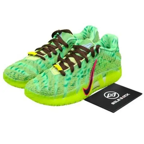 Nike Sneakers verde Spooky Season