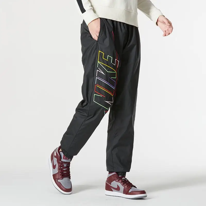 Joggers casual in tessuto Nike con logo grande da uomo Pantaloni Nero DX0622-010 XL miniatura 2