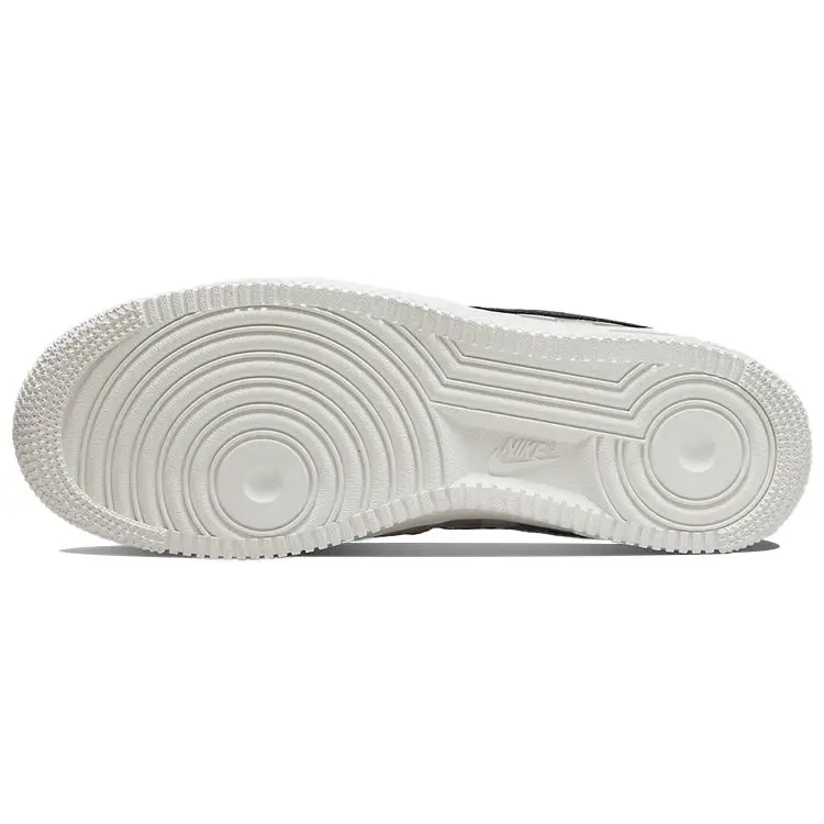 LeBron James x Nike Air Force 1 Strive For Greatness Sneakers da Uomo Marrone chiaro DC8877-200 42.5 miniatura 2