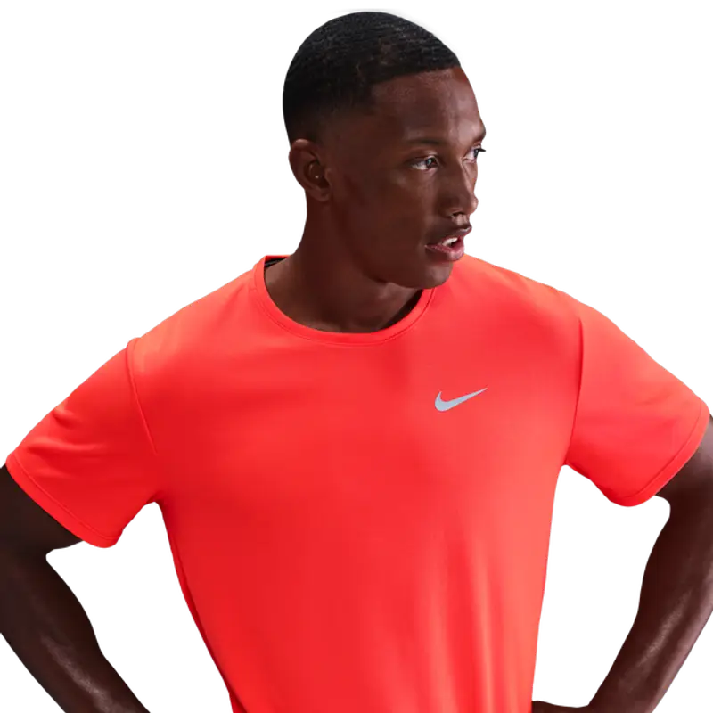 Nike Miler male Magliette - Rosso - Poly Jersey - Foot Locker