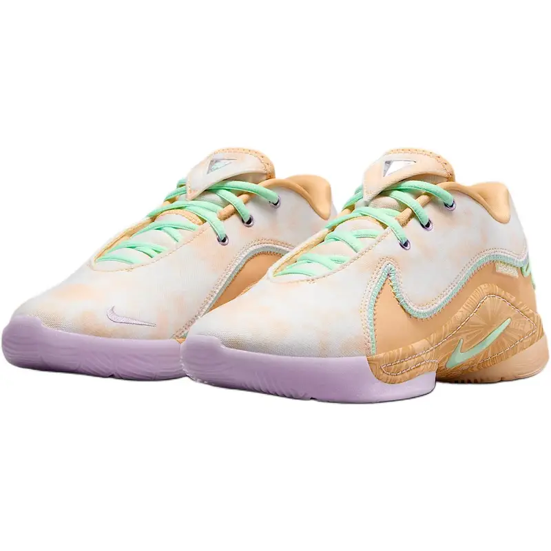 Monopoly x Nike LeBron 22 GS All-Star Sneakers da Bambino Marrone Oro Celeste Blu Ghiaccio HV8615-200 36 miniatura 4