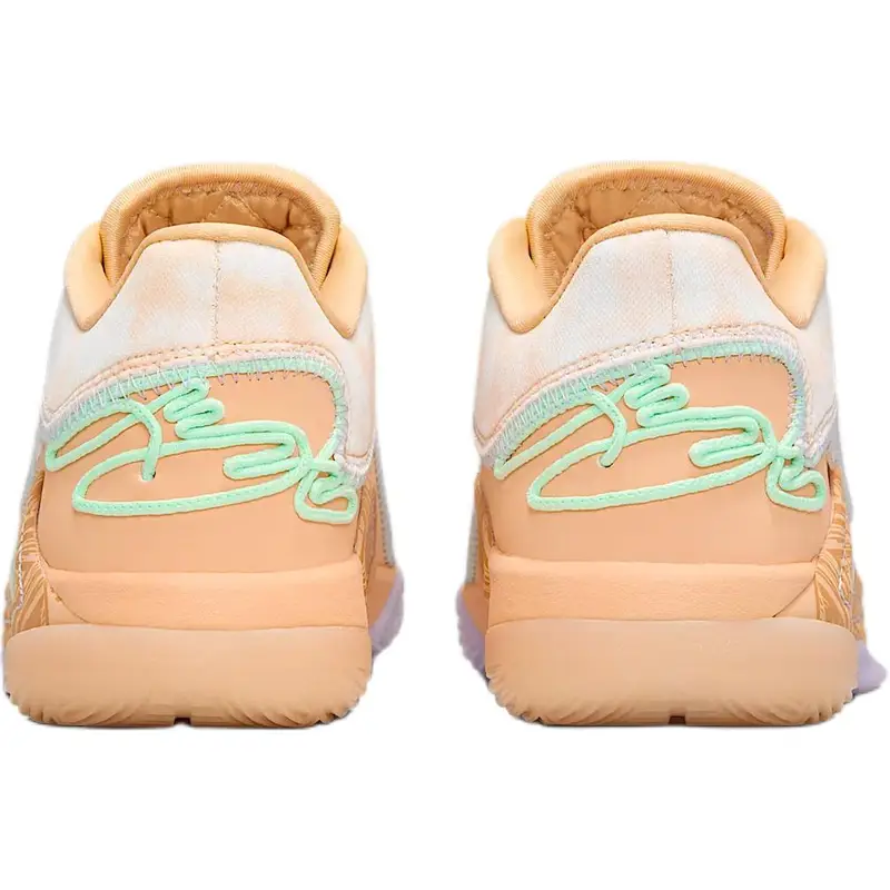 Monopoly x Nike LeBron 22 GS All-Star Sneakers da Bambino Marrone Oro Celeste Blu Ghiaccio HV8615-200 36 miniatura 5