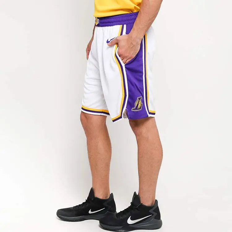 Pantaloncini da Basket Traspiranti Swingman NBA Association Edition Lakers Uomo Fondi Bianco AJ5616-100 M miniatura 4