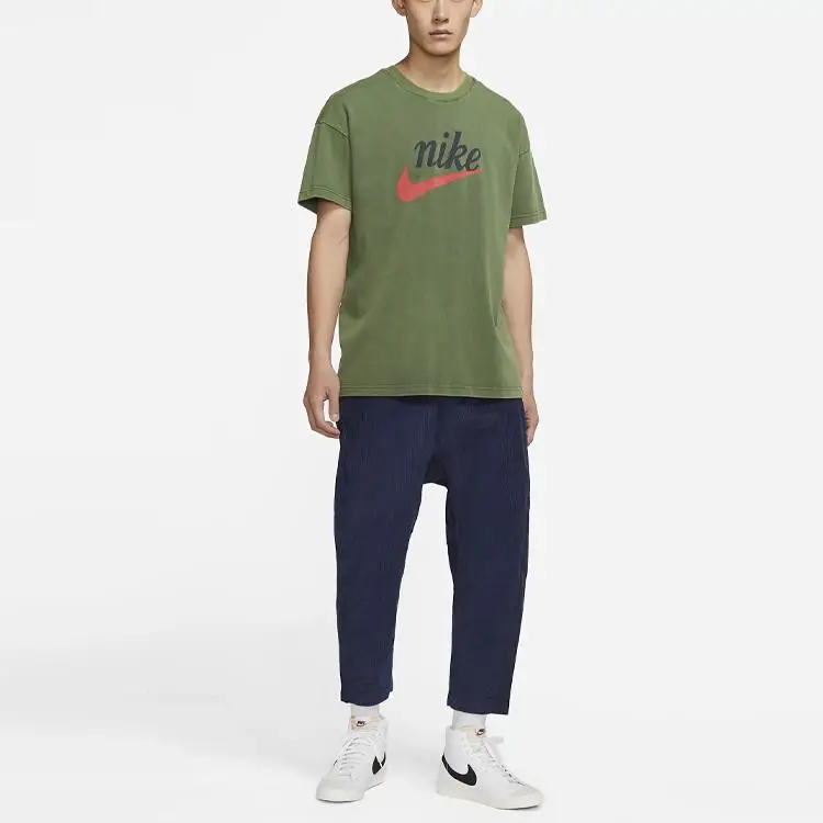 Pantaloni Casual Uomo Nike Velluto a Coste Affusolati Corti Blu Navy DO2324-410 XL miniatura 2