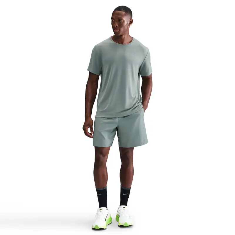 Pantaloni corti da allenamento con pantaloncini integrati Nike Dri-fit Vert