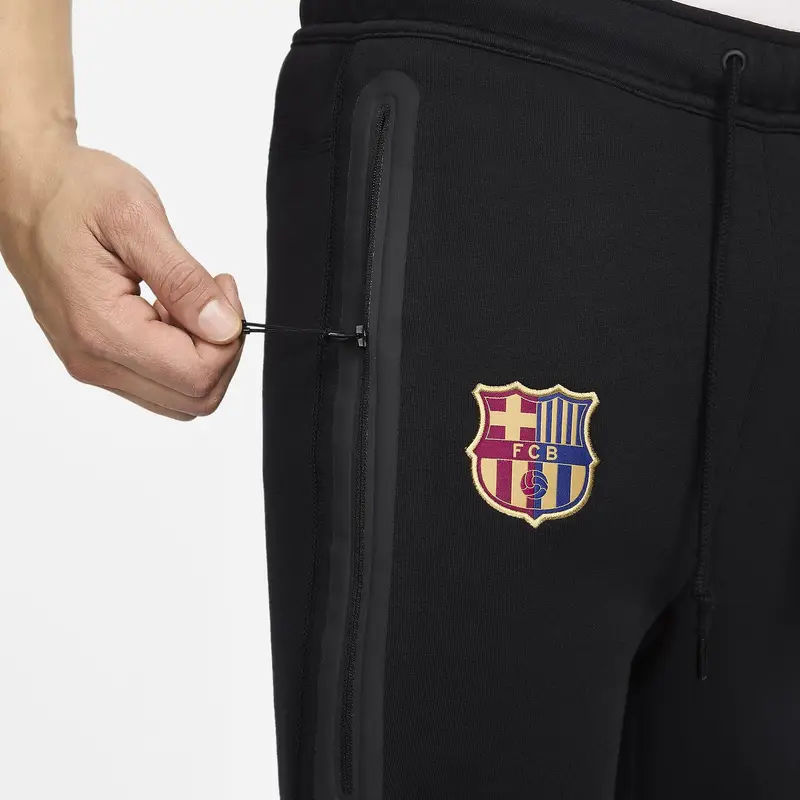Pantaloni da calcio affusolati sportivi casual comodi FC Barcelona Tech Pantaloni da uomo Neri FN8487-010 L miniatura 3