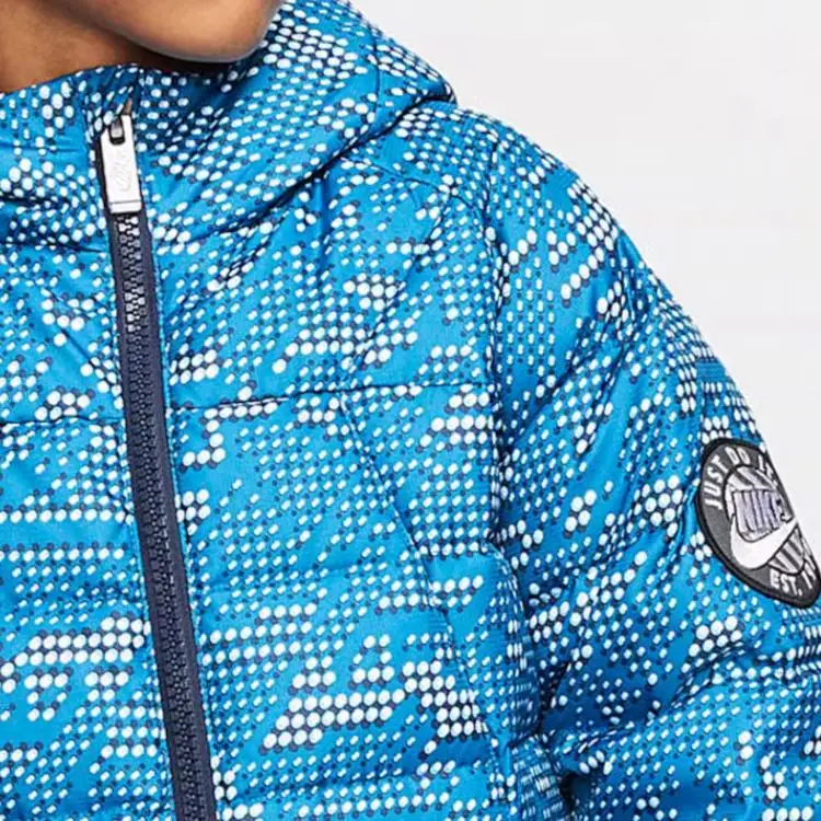 Piumino Nike con stampa logo e cappuccio con zip per inverno giacche per bambini Blu HA5143-495 M miniatura 3