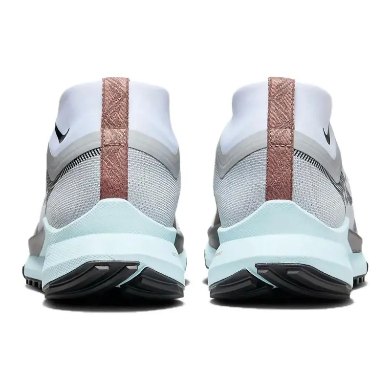 React Pegasus Trail 4 GORE-TEX Grigio Fumo Chiaro Blu Ghiaccio Sneakers Donna Grigio Grigio Fumo Chiaro Grigio Calcio DJ7929-005 36 5 miniatura 3