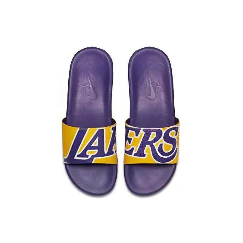 Sandali da uomo Nike NBA x Benassi Lakers Giallo Amarillo Viola Campo-Viola Campo 917551-700 42 5 miniatura 3