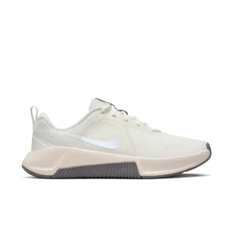 Scarpe cross-training da donna Nike MC Trainer 3 Beige