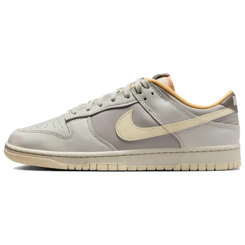 Nike Sneakers da Skate Dunk Low Retro Light Bone e Wild Mango